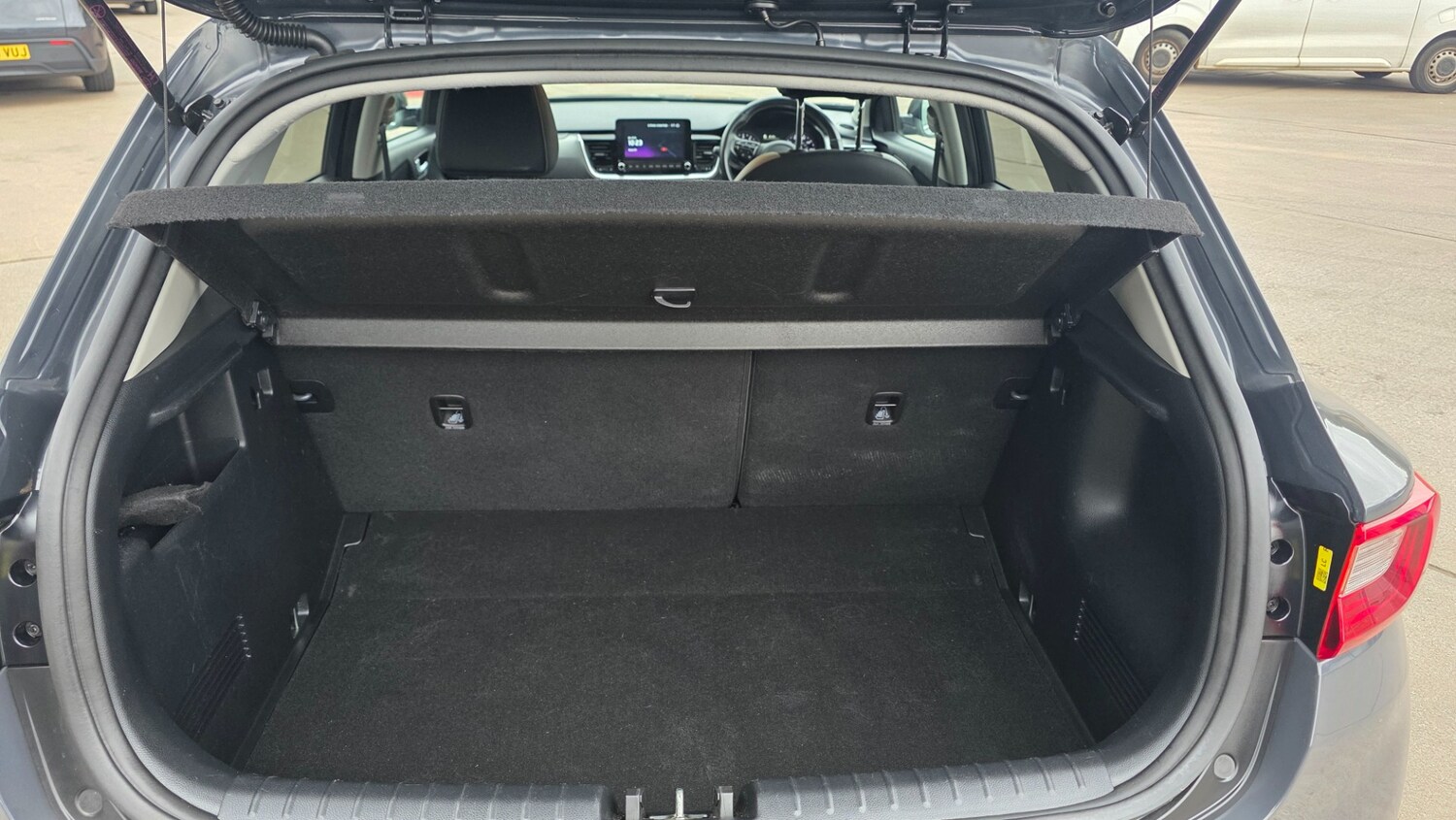 Used Kia Stonic 2021 for sale - 76265730: Photo 16