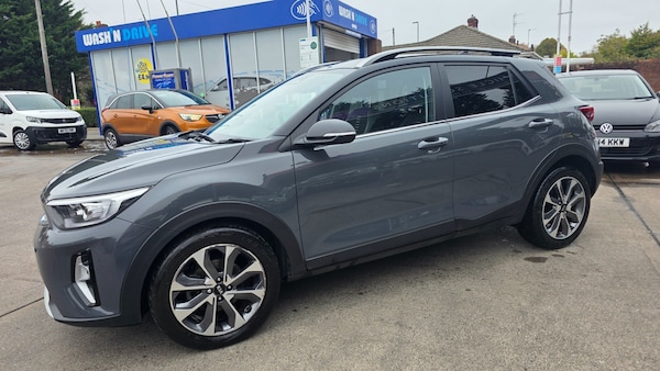 Used Kia Stonic 2021 for sale - 76265730: Photo 6