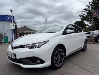 Used Toyota Auris 2015 for sale - 76171334: Photo 2