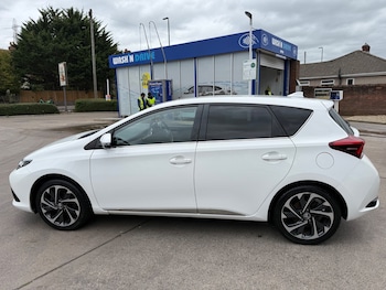 Used Toyota Auris 2015 for sale - 76171334: Photo 3