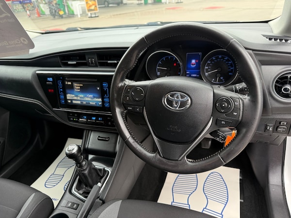 Used Toyota Auris 2015 for sale - 76171334: Photo 9