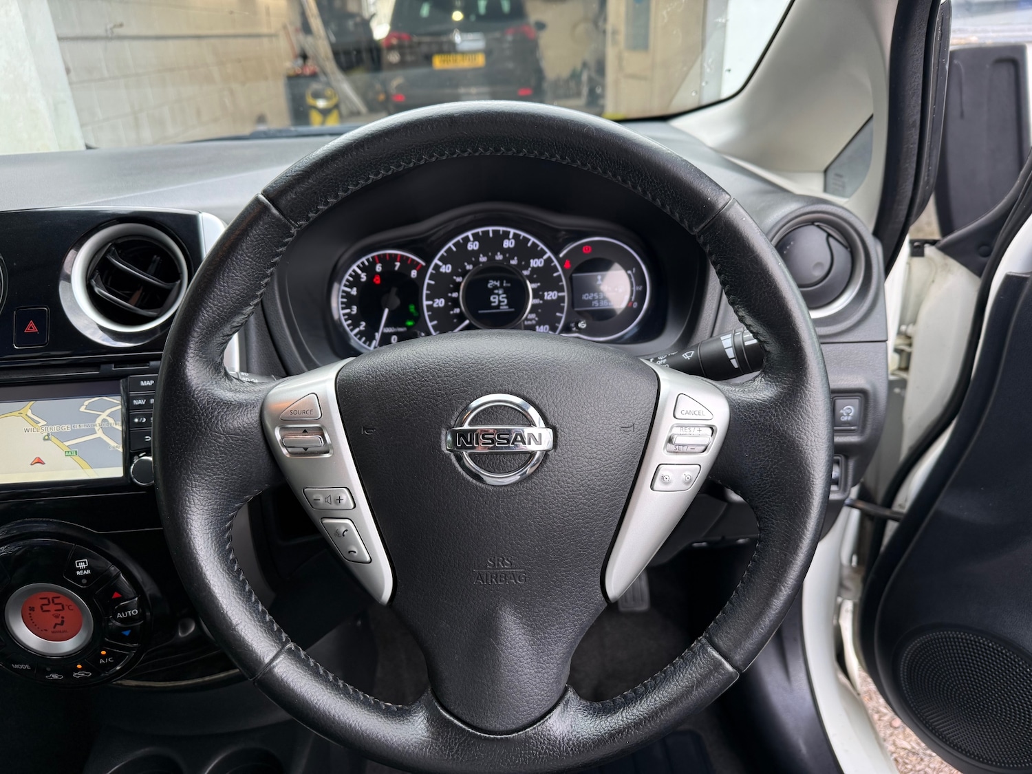 Used Nissan Note 2014 for sale - 77635289: Photo 10