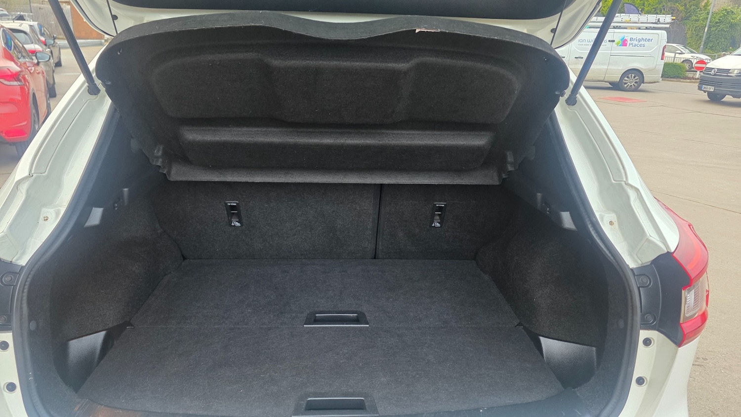 Used Nissan Qashqai 2017 for sale - 77630956: Photo 13