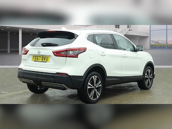 Used Nissan Qashqai 2017 for sale - 77630956: Photo