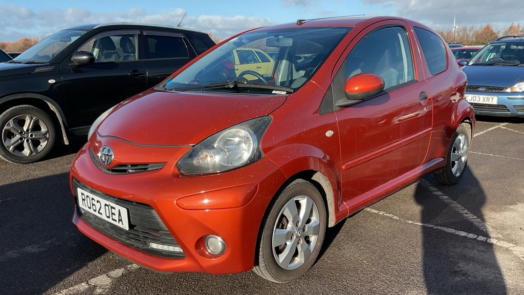 Used Toyota AYGO 2012 for sale - 77137929: Photo 2