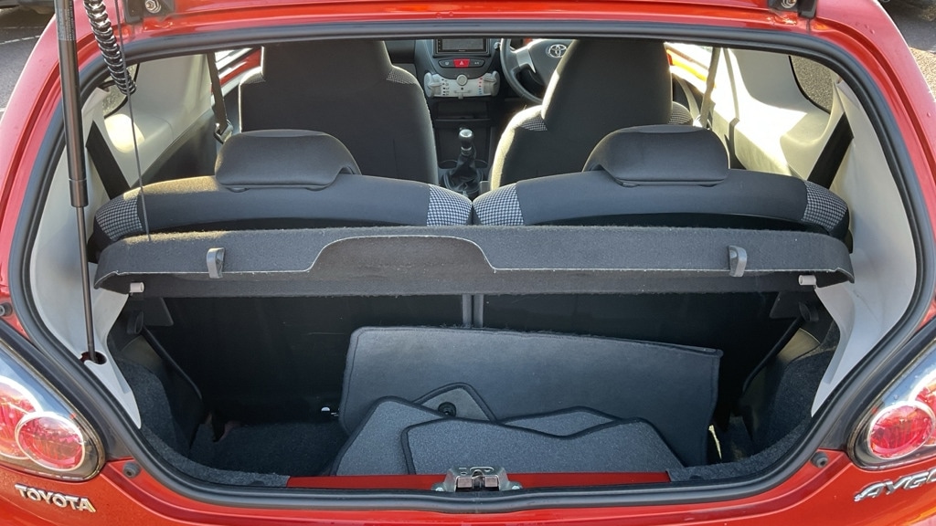 Used Toyota AYGO 2012 for sale - 77137929: Photo 9