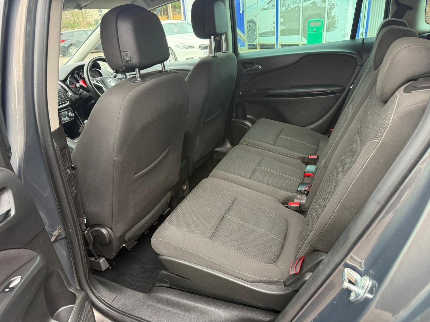 Used Vauxhall Zafira 2015 for sale - 77630008: Photo 16