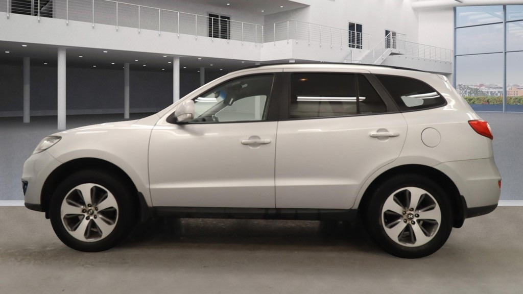 Used Hyundai Santa Fe 2012 for sale - 76504326: Photo 6