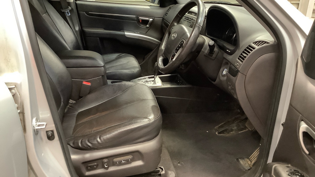 Used Hyundai Santa Fe 2012 for sale - 76504326: Photo 7