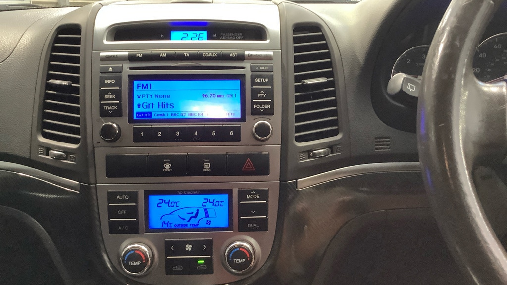 Used Hyundai Santa Fe 2012 for sale - 76504326: Photo 9