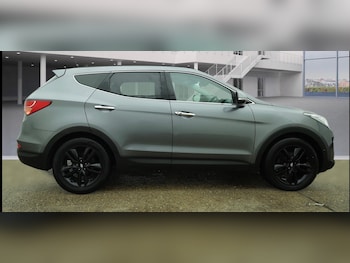 Used Hyundai Santa Fe 2015 for sale - 77631292: Photo