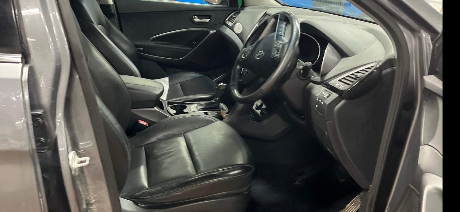 Used Hyundai Santa Fe 2015 for sale - 77631292: Photo 7