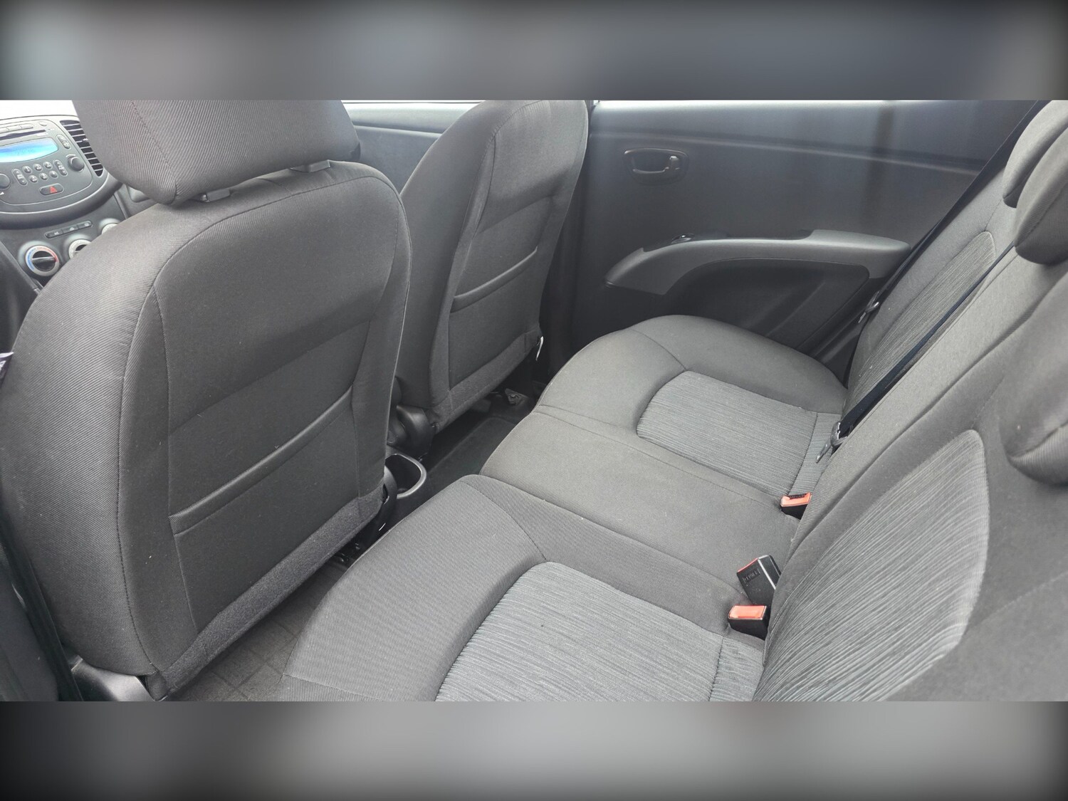 Used Hyundai i10 2011 for sale - 77818715: Photo 11