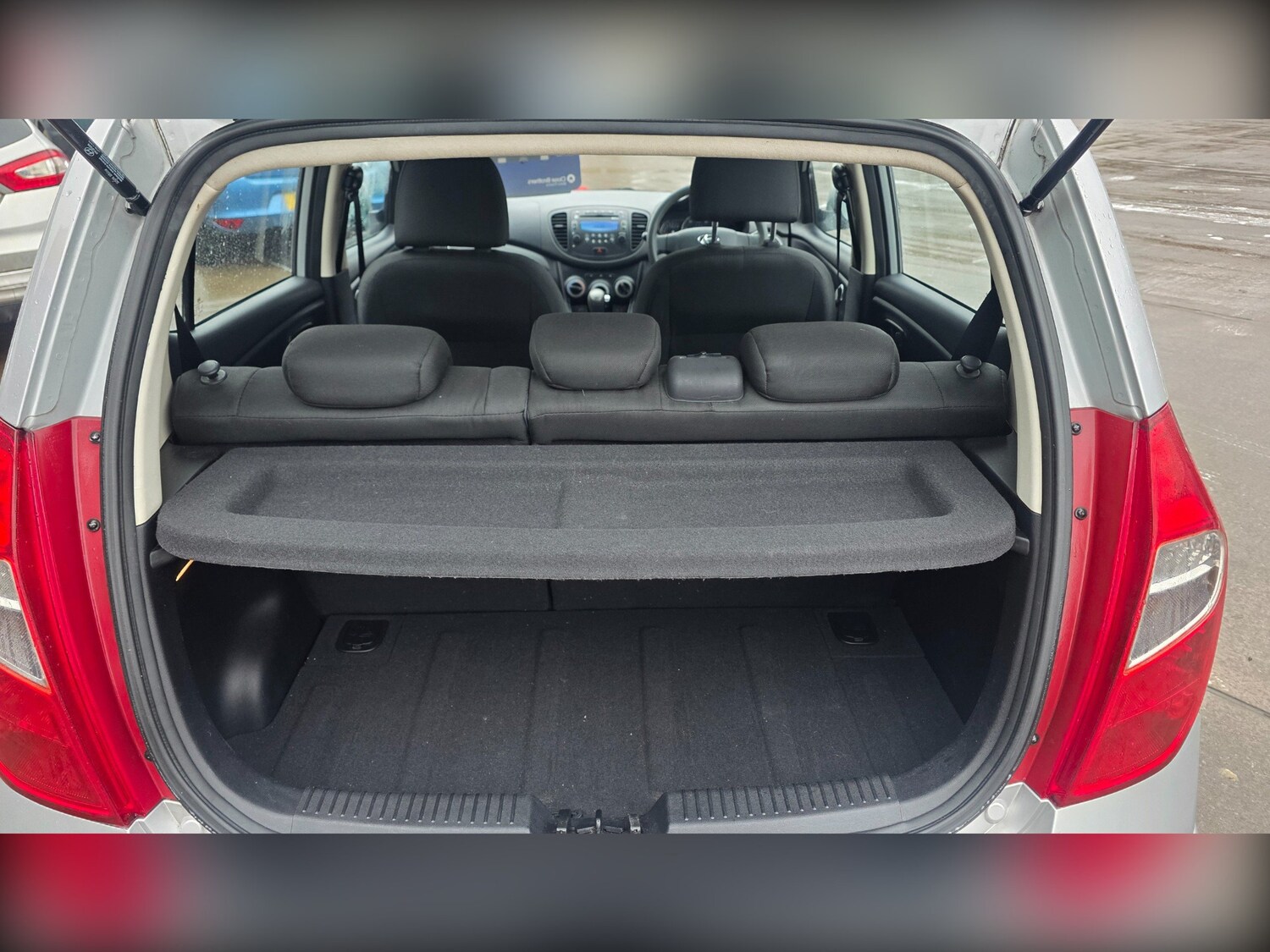 Used Hyundai i10 2011 for sale - 77818715: Photo 12