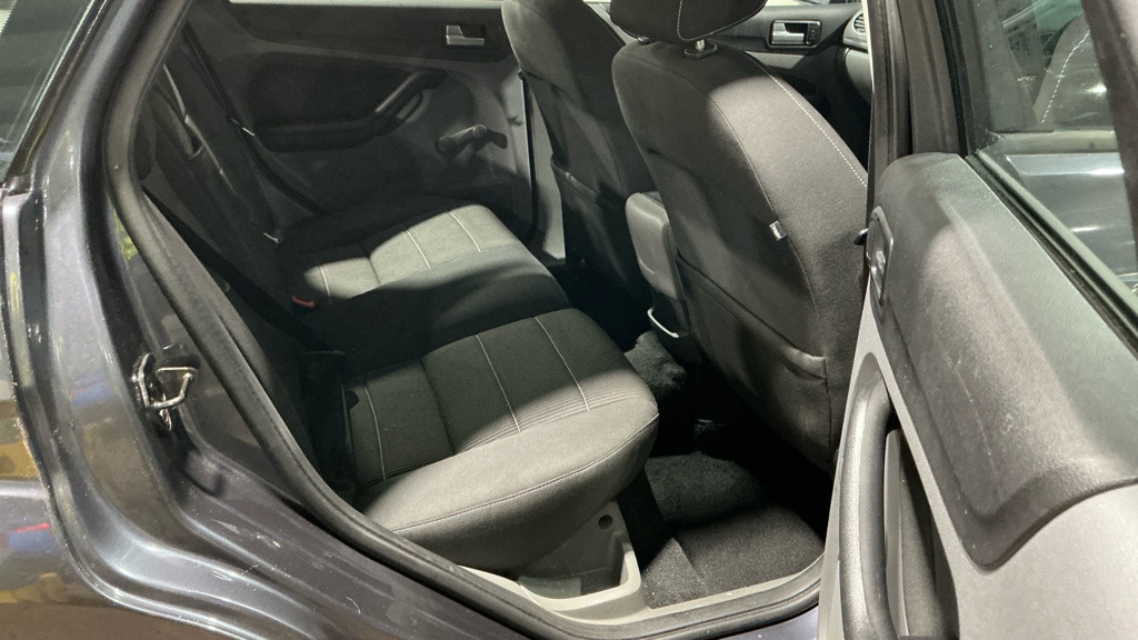 Used Ford Focus 2011 for sale - 76897296: Photo 10