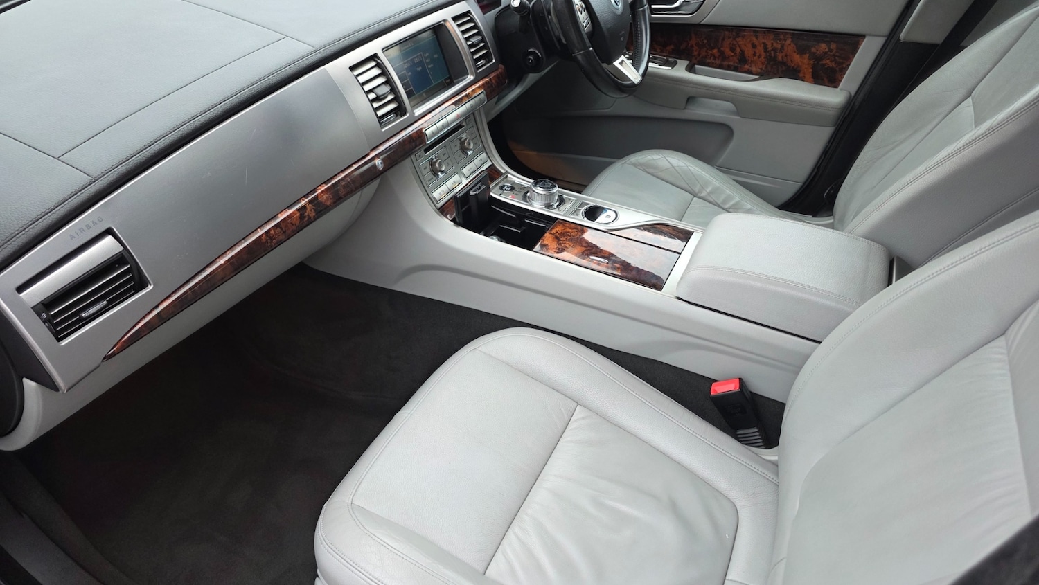 Used Jaguar XF 2011 for sale - 77774963: Photo 11