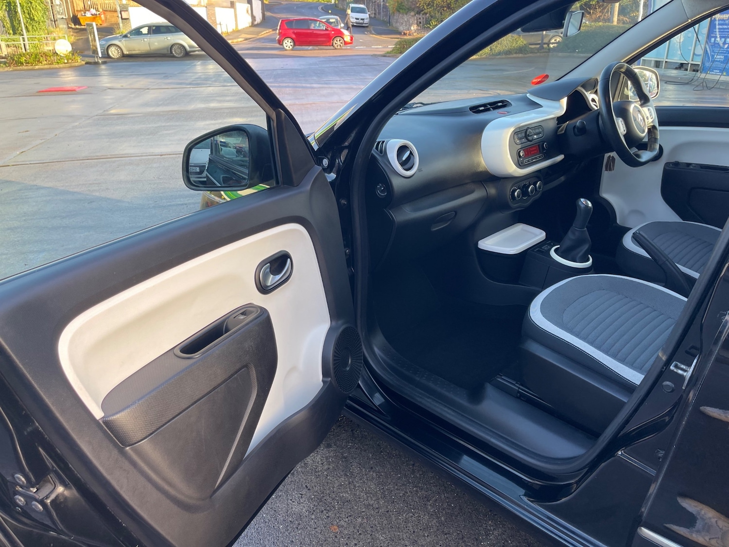 Used Renault Twingo 2015 for sale - 76566463: Photo 12