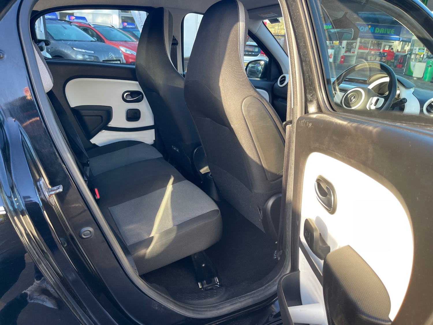 Used Renault Twingo 2015 for sale - 76566463: Photo 13