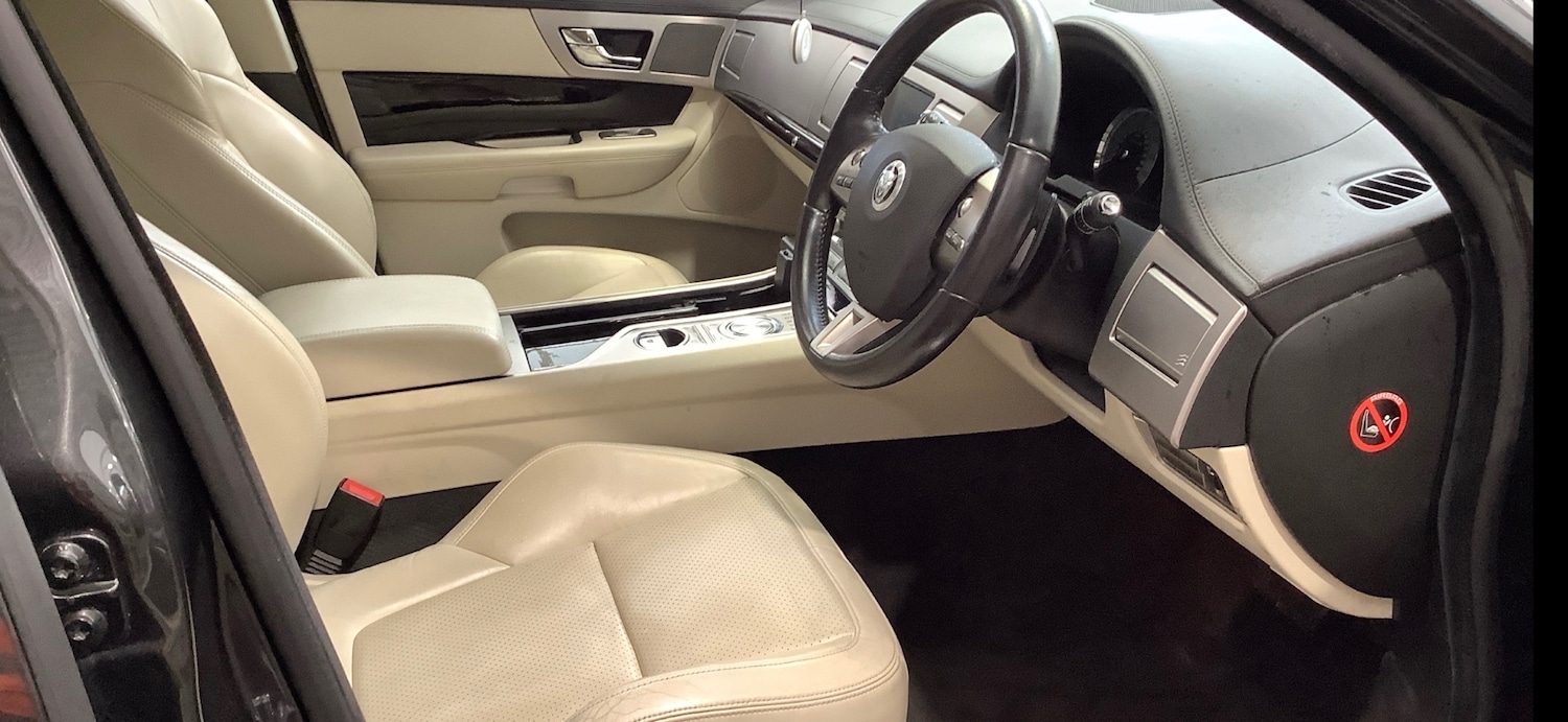 Used Jaguar XF 2011 for sale - 78134808: Photo 7