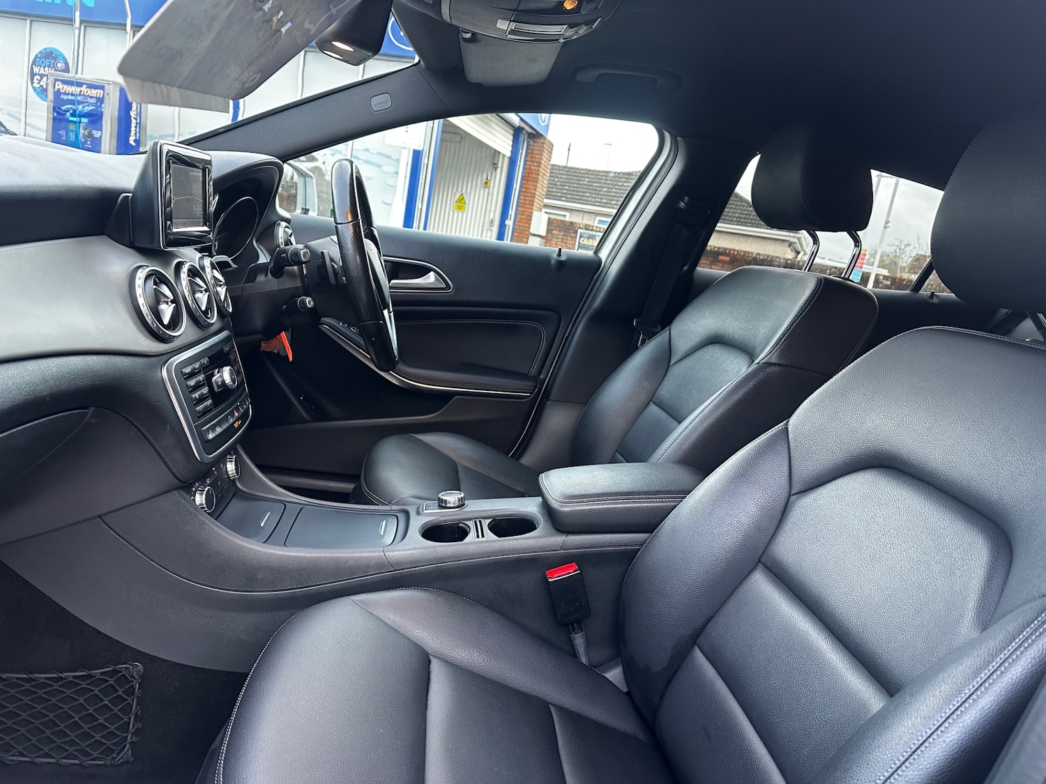 Used Mercedes-Benz GLA 2015 for sale - 76932179: Photo 12