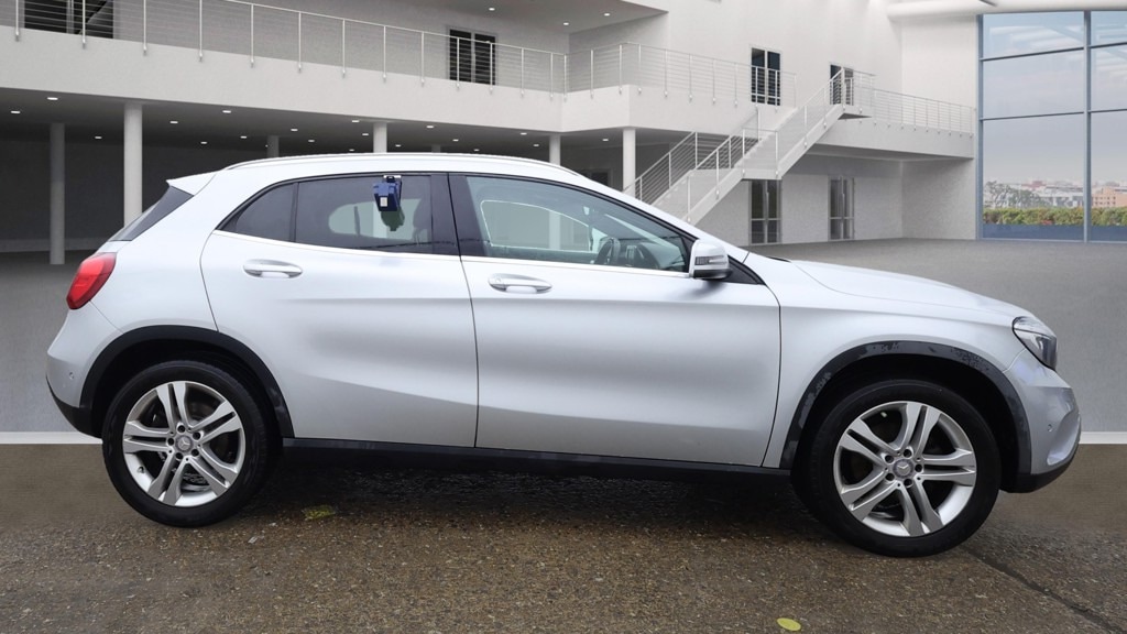 Used Mercedes-Benz GLA 2015 for sale - 76932179: Photo 5