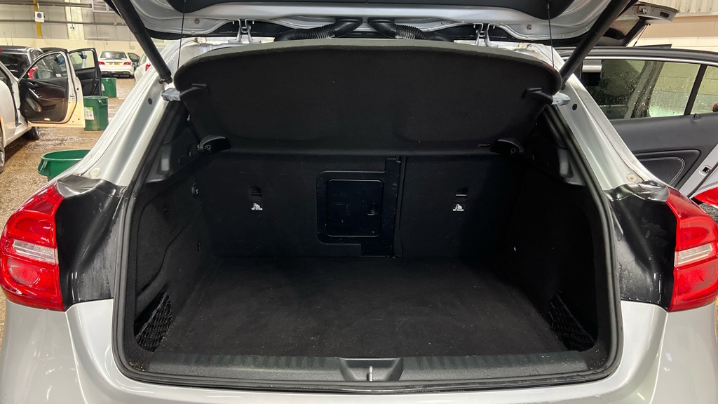 Used Mercedes-Benz GLA 2015 for sale - 76932179: Photo 7