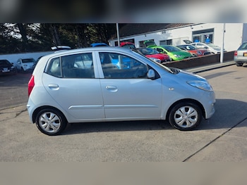 Used Hyundai i10 2013 for sale - 75944918: Photo
