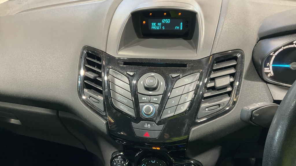 Used Ford Fiesta 2013 for sale - 77114262: Photo 10