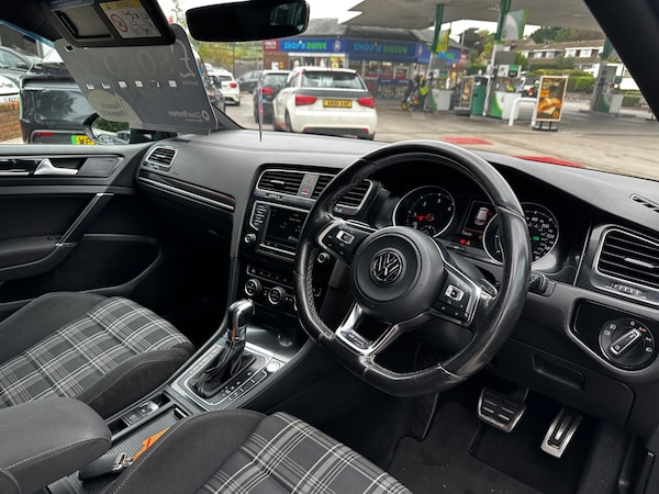 Used Volkswagen Golf 2016 for sale - 76232625: Photo 10