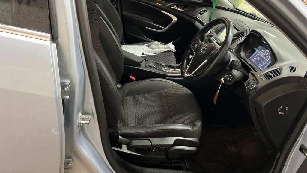 Used Vauxhall Insignia 2015 for sale - 77337723: Photo 8