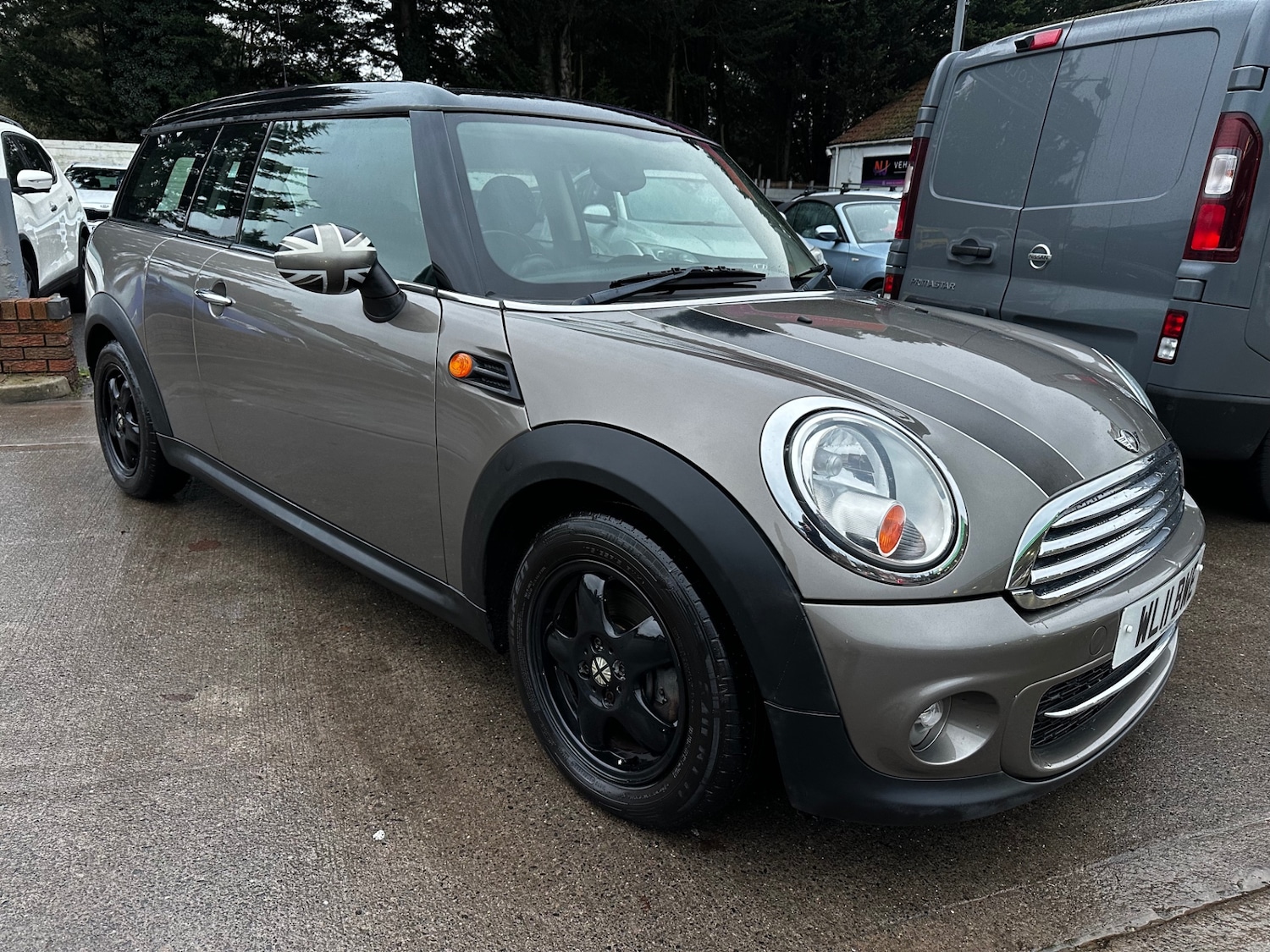 Used MINI Clubman 2011 for sale - 76969832: Photo 2