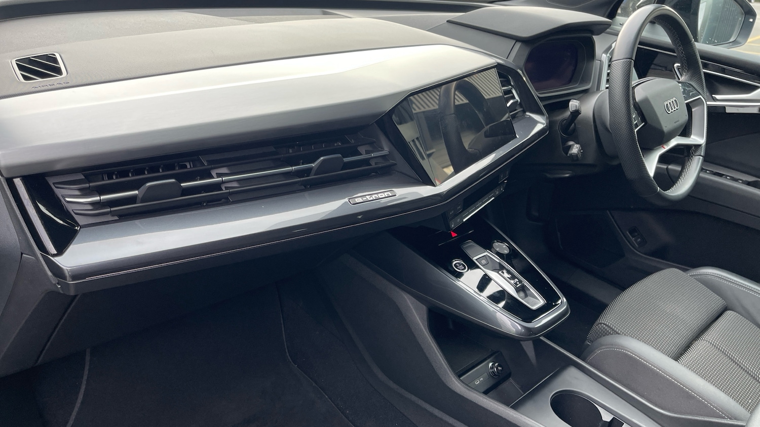 Used Audi Q4 e-tron 2023 for sale - 77837070: Photo 10