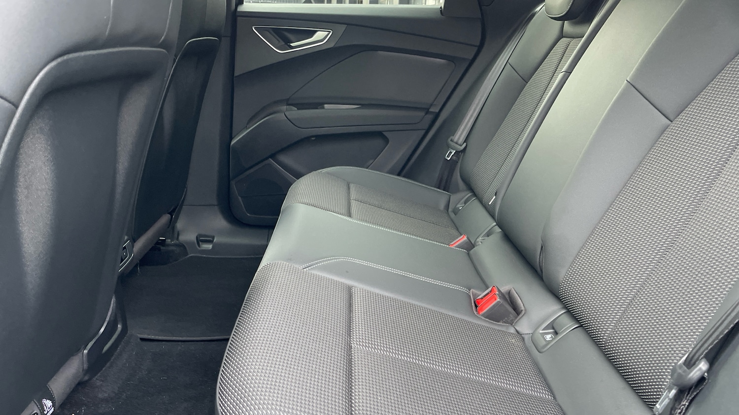 Used Audi Q4 e-tron 2023 for sale - 77837070: Photo 14