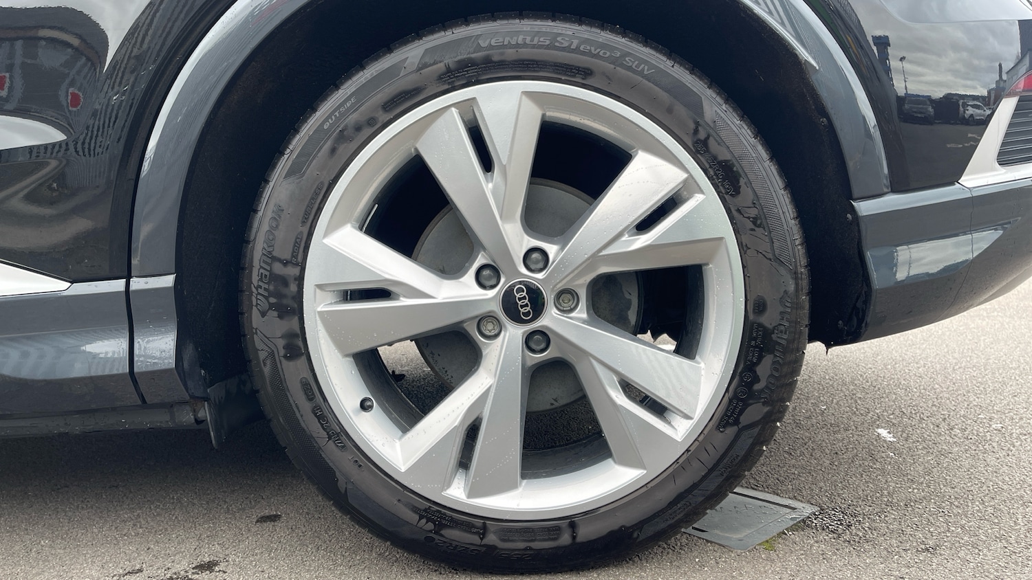 Used Audi Q4 e-tron 2023 for sale - 77837070: Photo 18