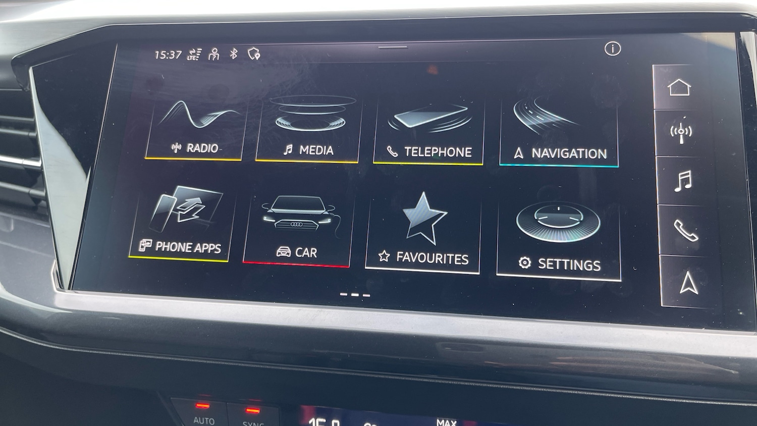 Used Audi Q4 e-tron 2023 for sale - 77837070: Photo 25