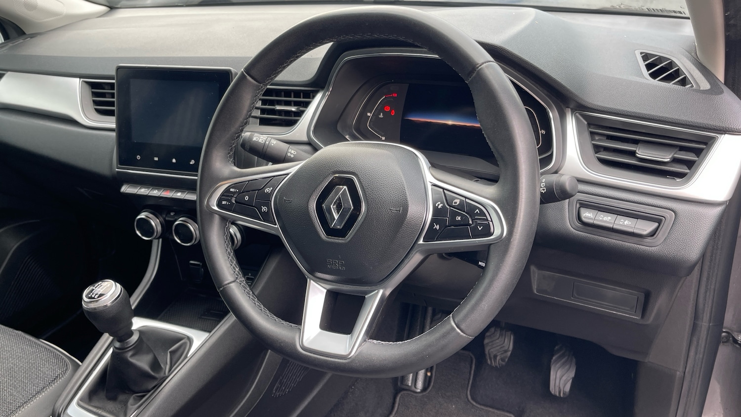 Used Renault Captur 2023 for sale - 77494622: Photo 9