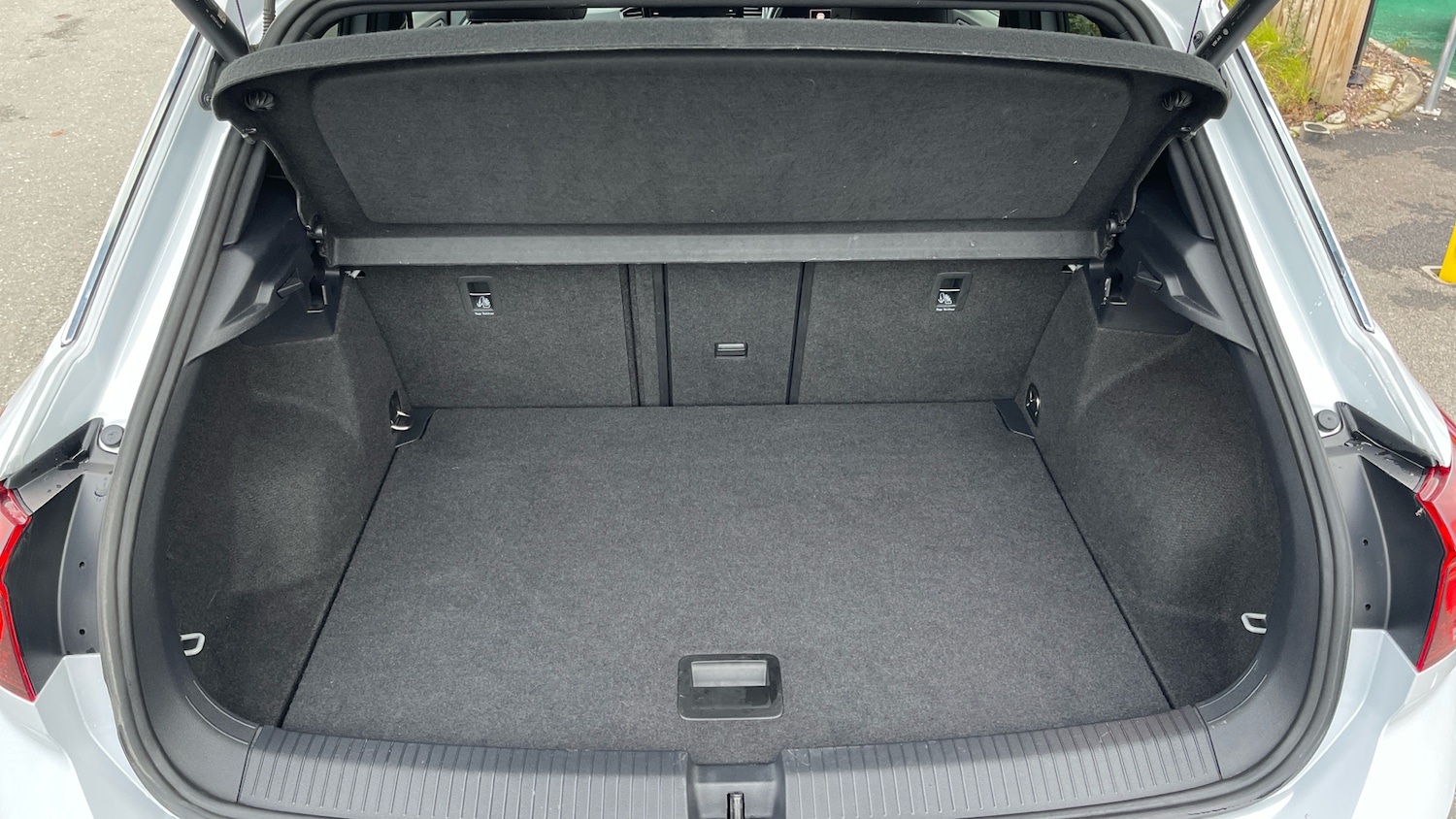 Used Volkswagen T-Roc for sale - 76346895: Photo 15