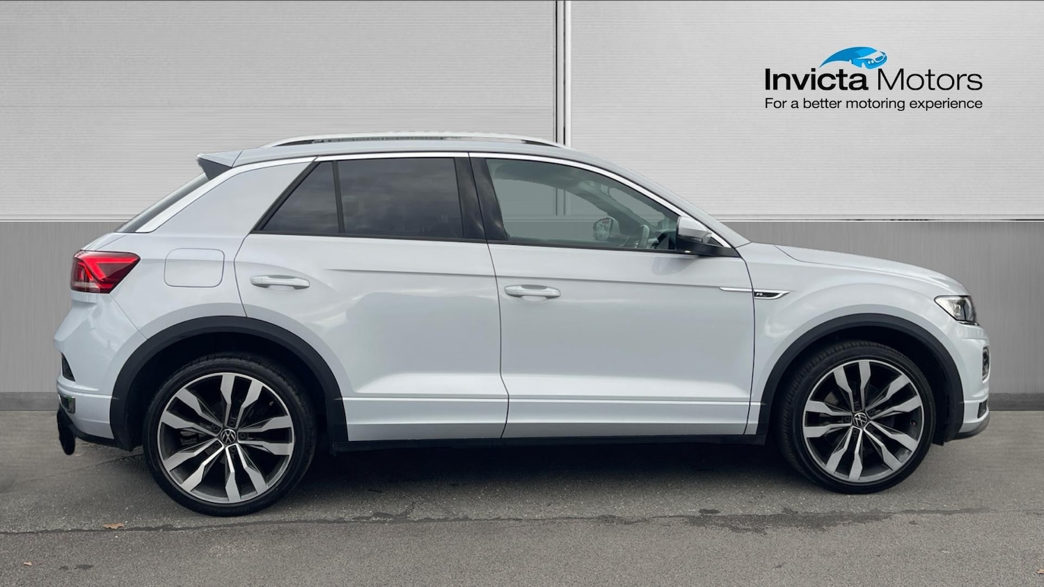 Used Volkswagen T-Roc for sale - 76346895: Photo 2