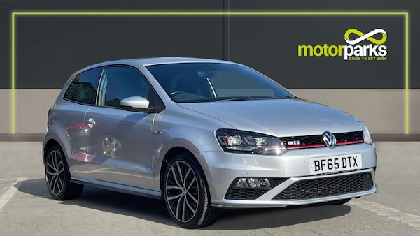 Used Volkswagen Polo 2015 for sale - 76082138: Photo 1