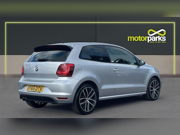 Used Volkswagen Polo 2015 for sale - 76082138: Photo