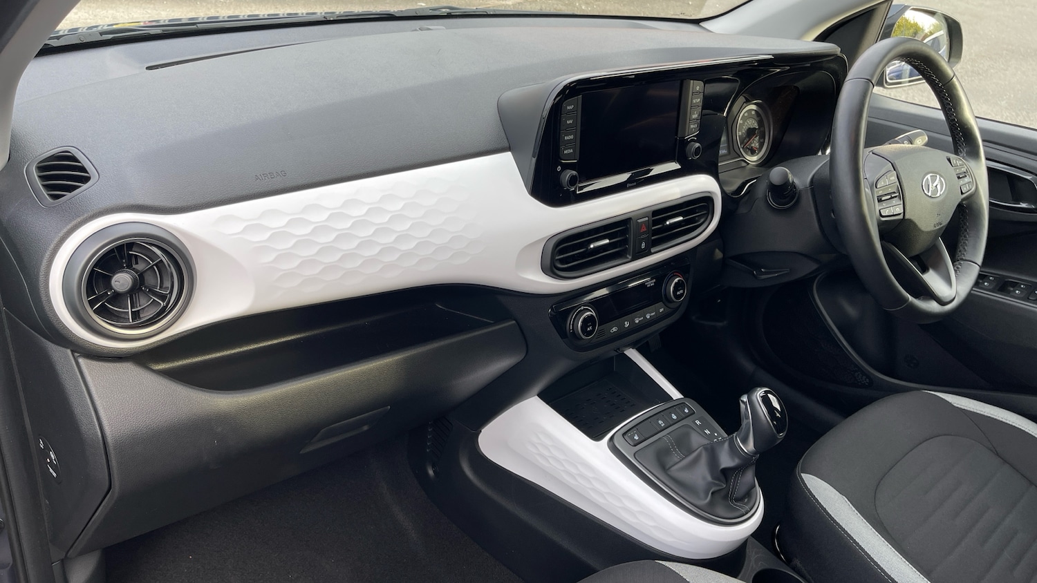 Used Hyundai i10 2022 for sale - 76164859: Photo 10