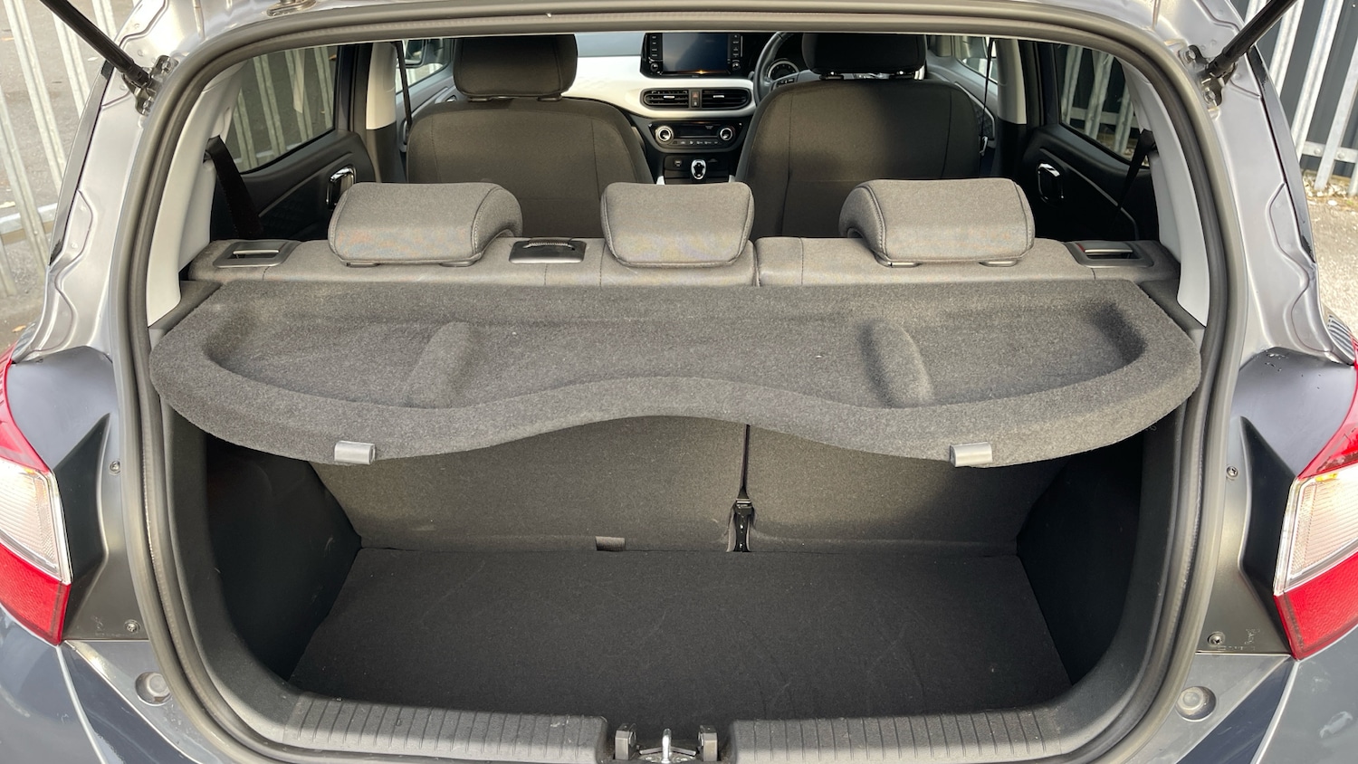 Used Hyundai i10 2022 for sale - 76164859: Photo 15