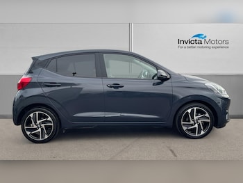 Used Hyundai i10 2022 for sale - 76164859: Photo