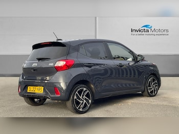 Used Hyundai i10 2022 for sale - 76164859: Photo