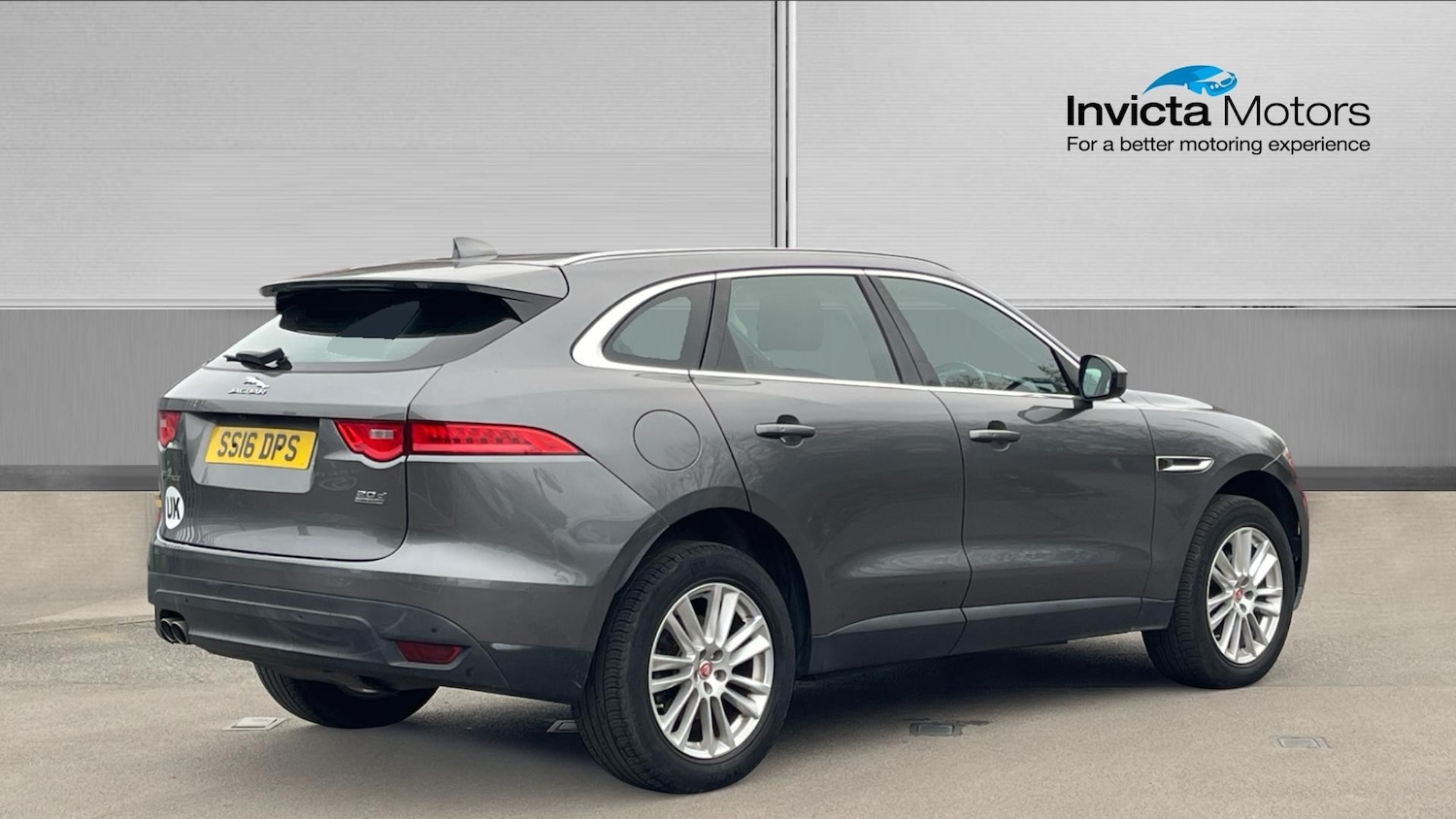 Used Jaguar F-Pace 2016 for sale - 77140543: Photo 3