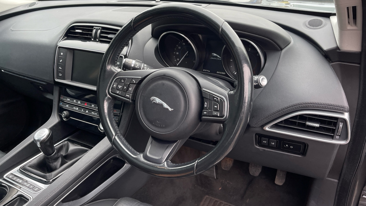 Used Jaguar F-Pace 2016 for sale - 77140543: Photo 9