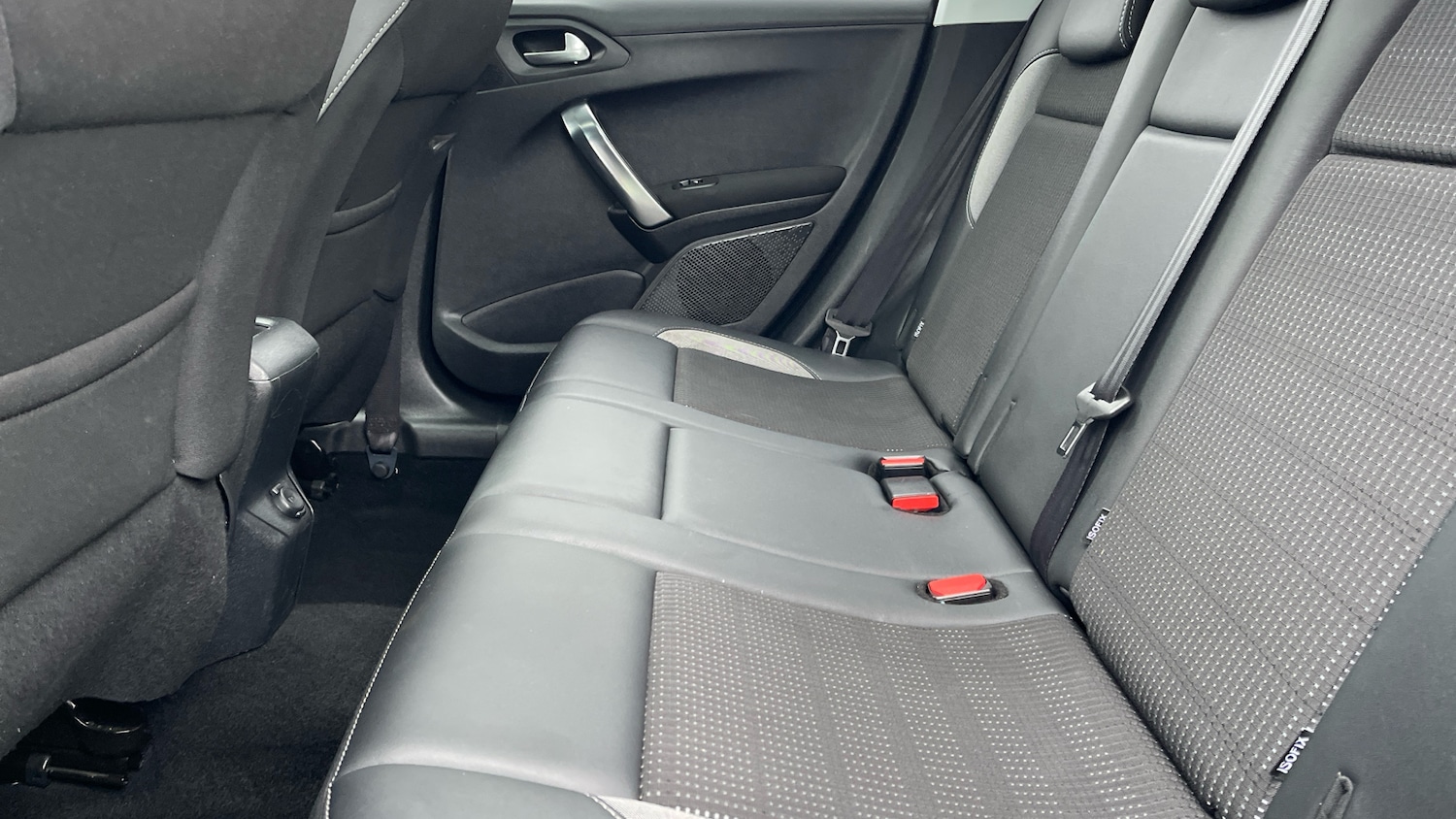 Used Peugeot 2008 2019 for sale - 77028182: Photo 14