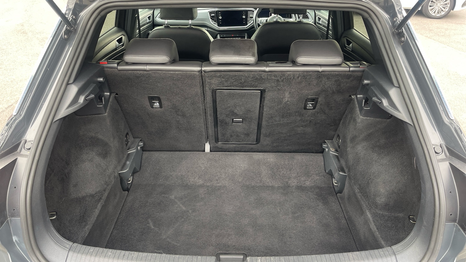 Used Volkswagen T-Roc 2019 for sale - 76149092: Photo 15