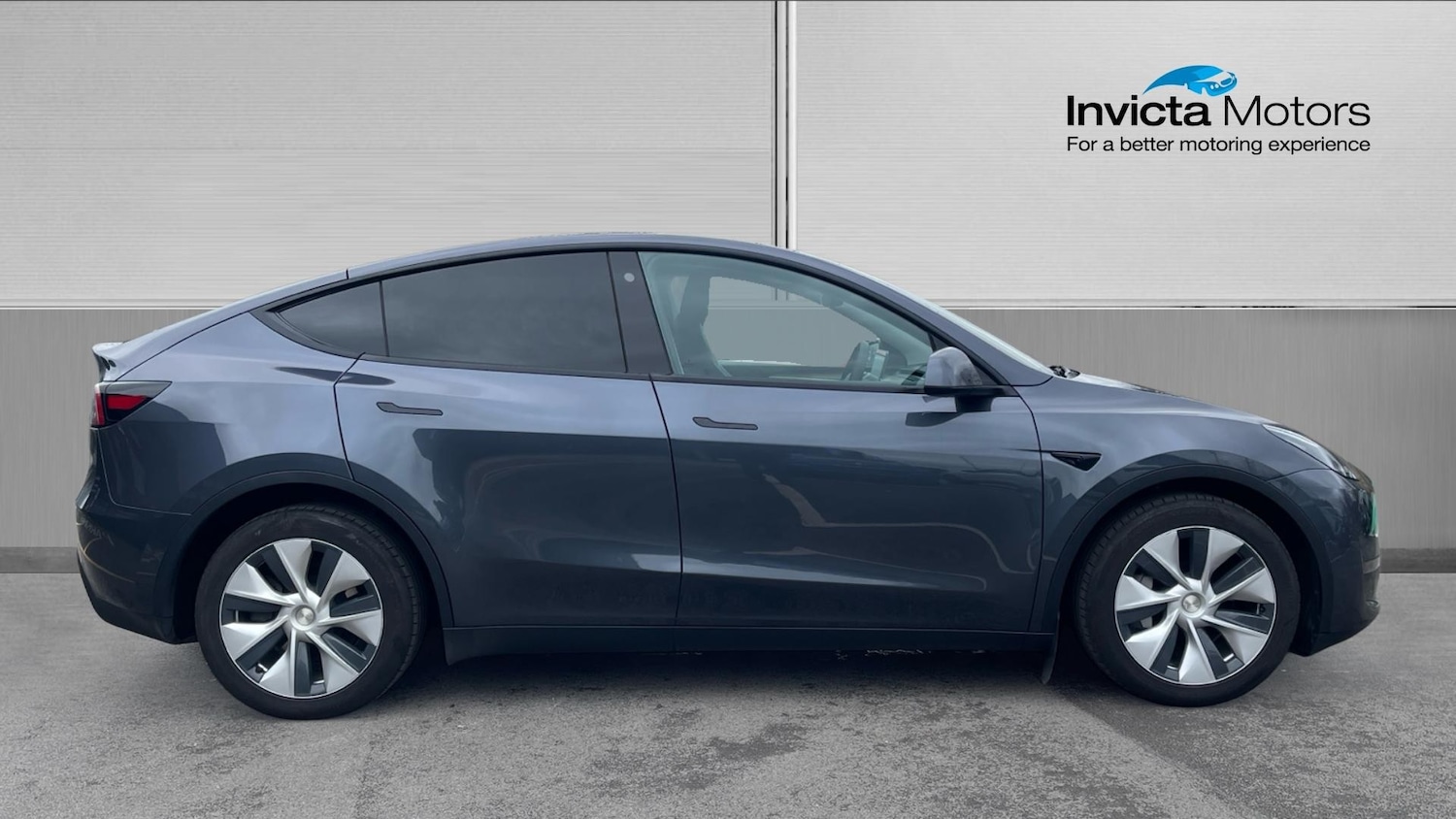 Used Tesla Model Y 2022 for sale - 77548082: Photo 2