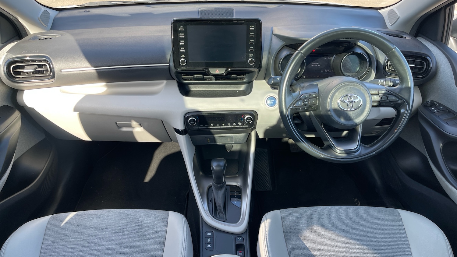 Used Toyota Yaris 2020 for sale - 77735627: Photo 11